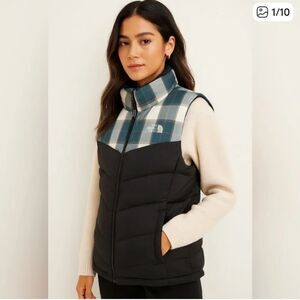 The North Face 550 Goose Down Full Zip Puffer Vest Black Green Plaid